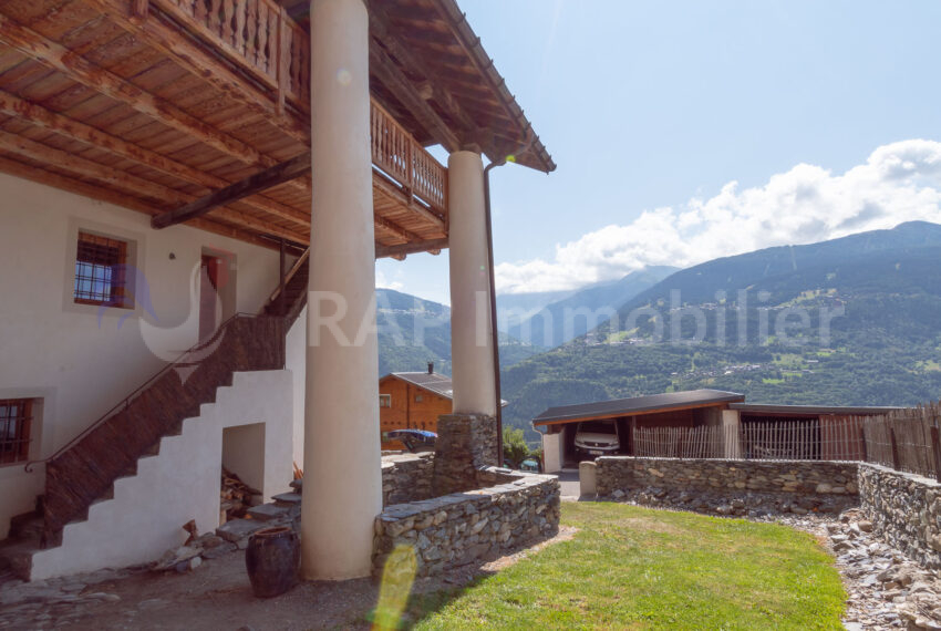 (40) Exterior and views-31
