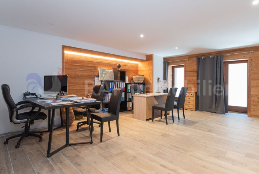 (1) Main room-1