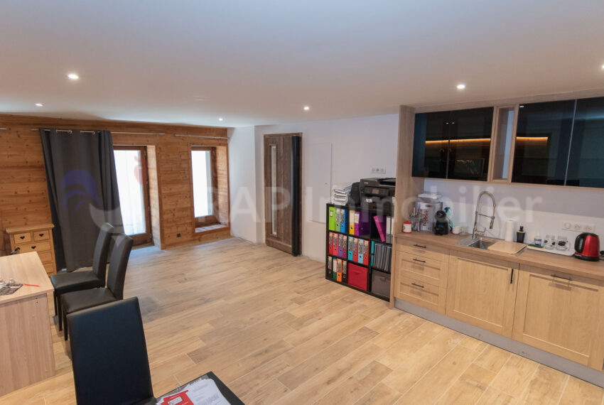 (1) Main room-5
