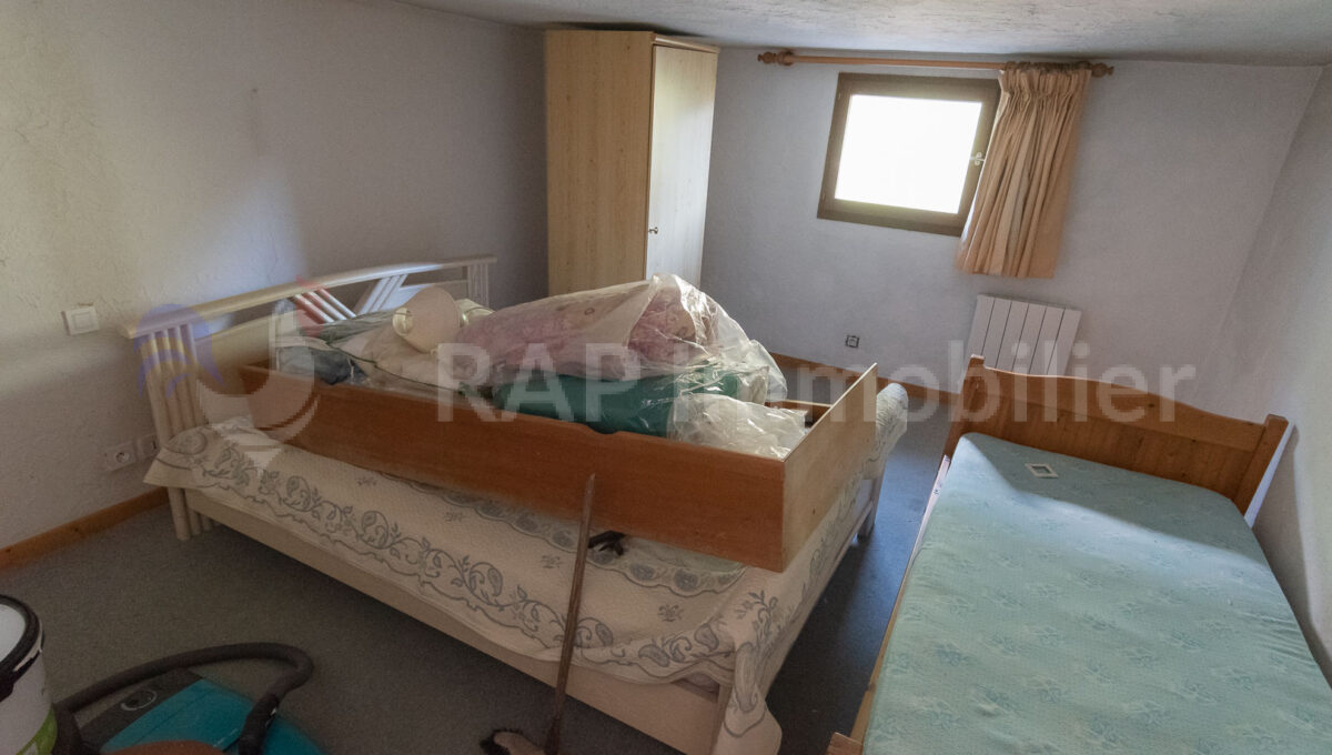 (25) 2 bedroom apartment-22