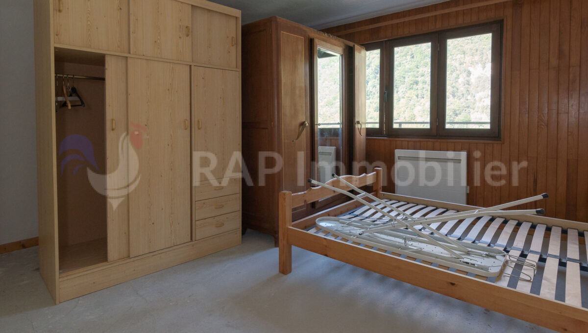 (25) 2 bedroom apartment-28