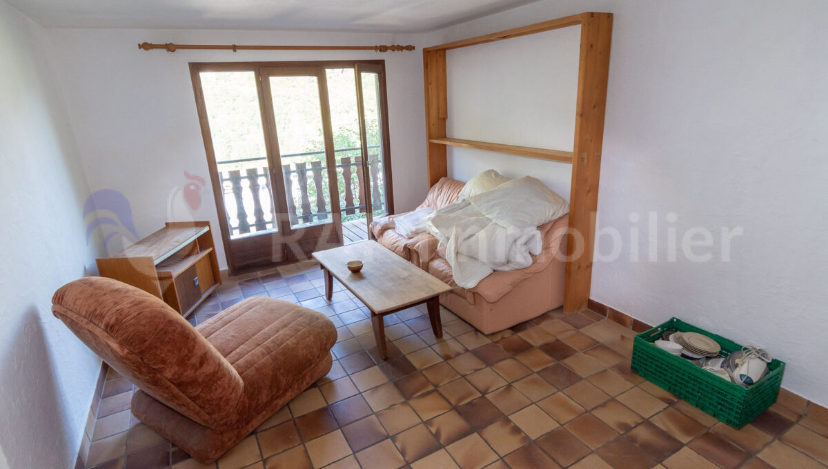 (25) 2 bedroom apartment-7