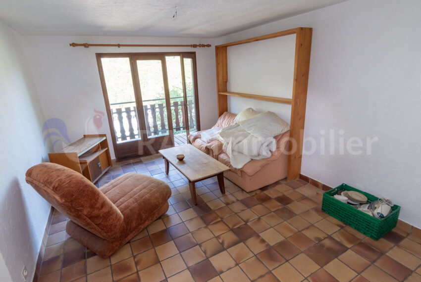 (25) 2 bedroom apartment-7