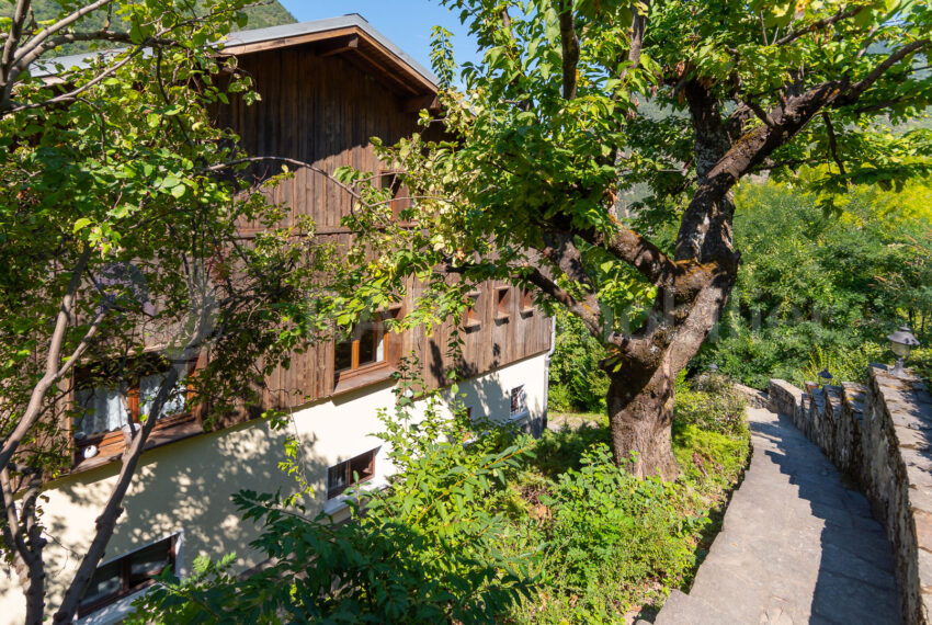 (40) Exterior and views-20