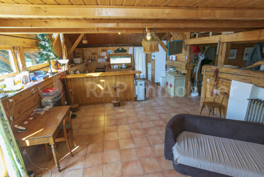 (1) Open plan floor incl balconies-37