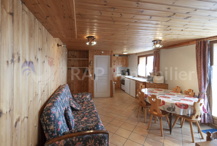 (25) Salon with kitchen A3-23