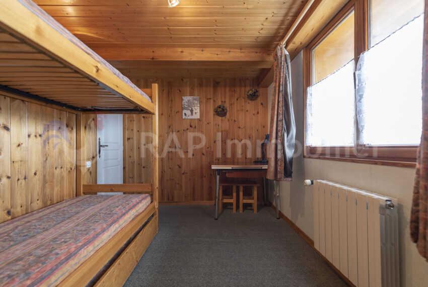 (26) Bedroom A3-3