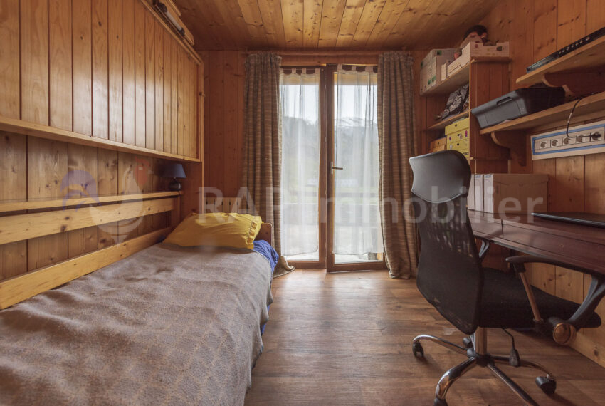 (4) Bedroom 2 A1-4