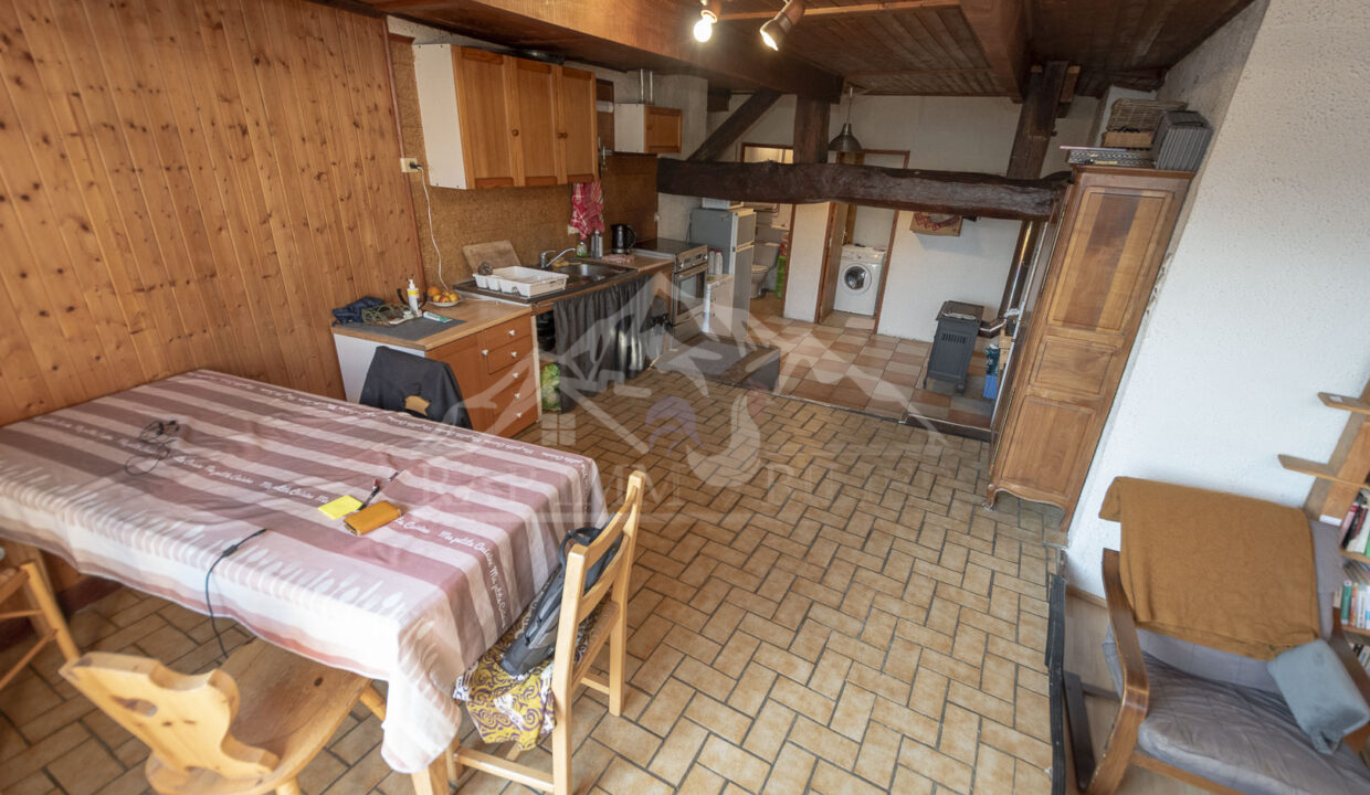 (1) Main room-13